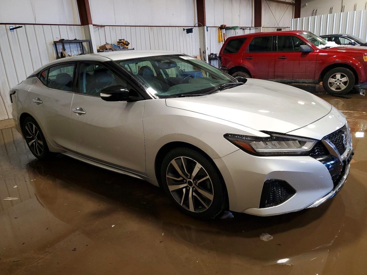 2019 NISSAN Maxima