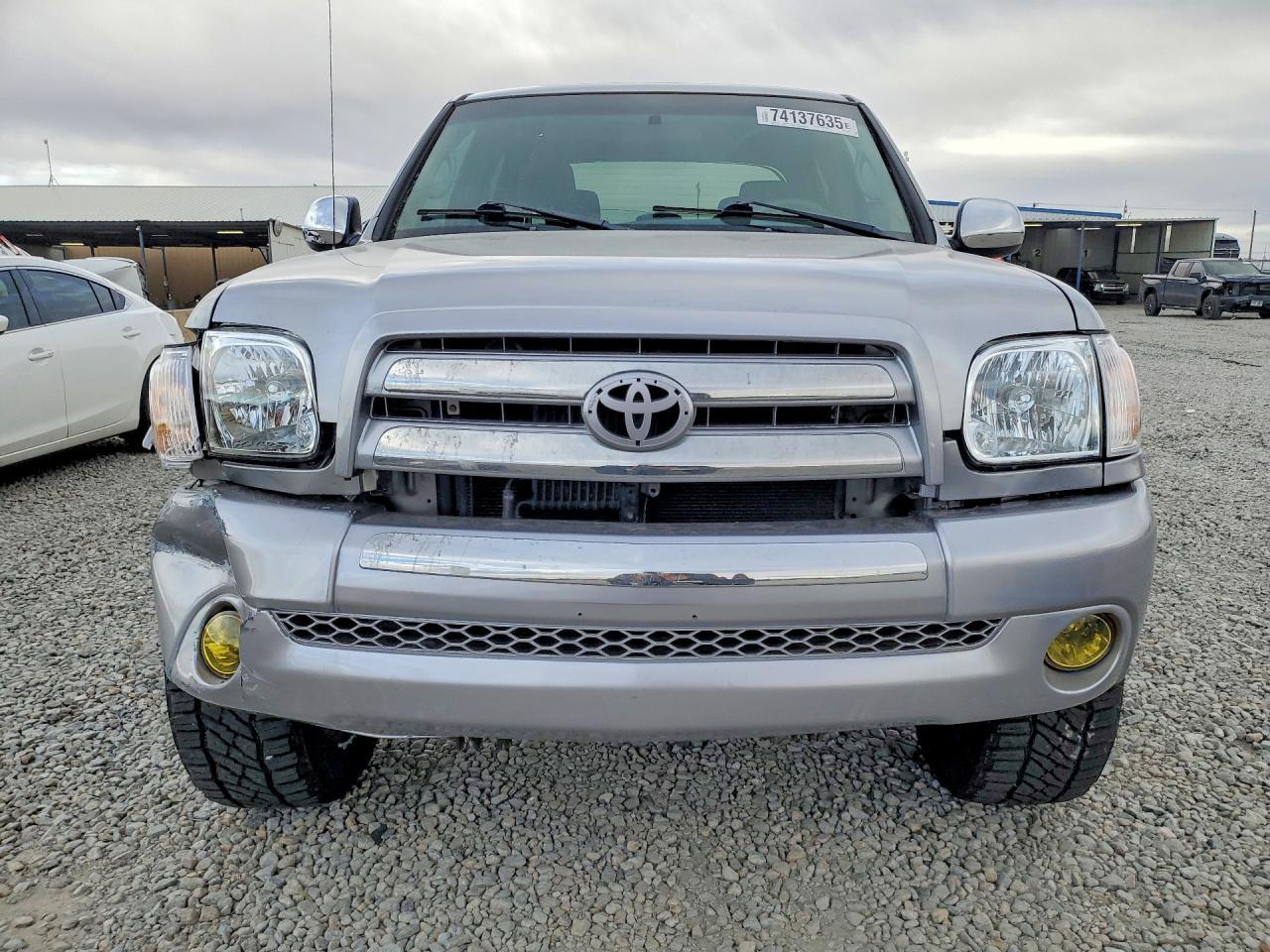 2005 TOYOTA TUNDRA