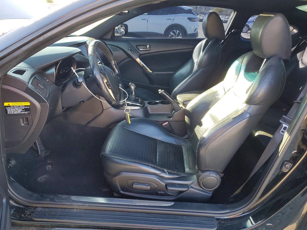 2013 HYUNDAI GENESIS