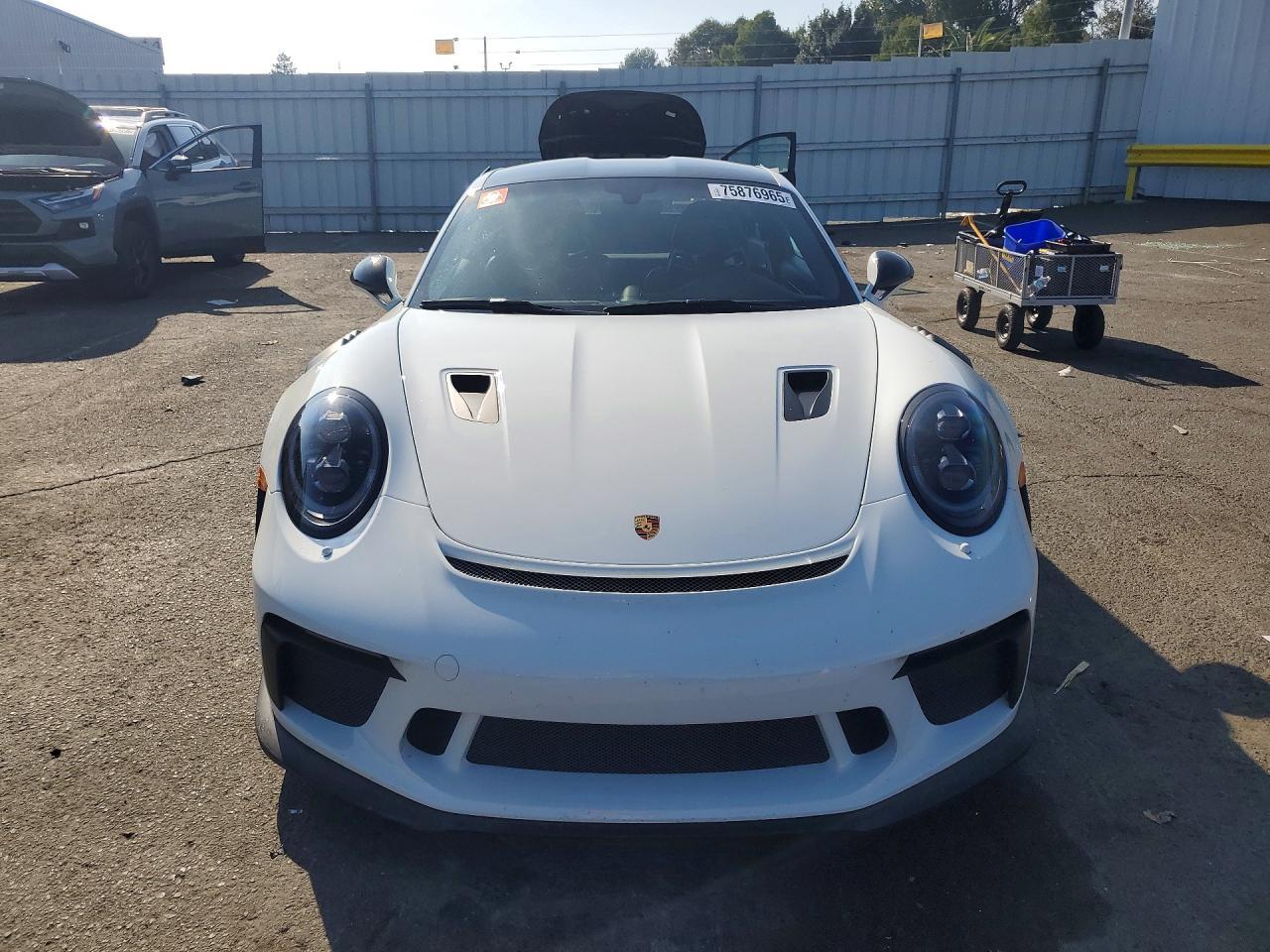 2019 PORSCHE 911