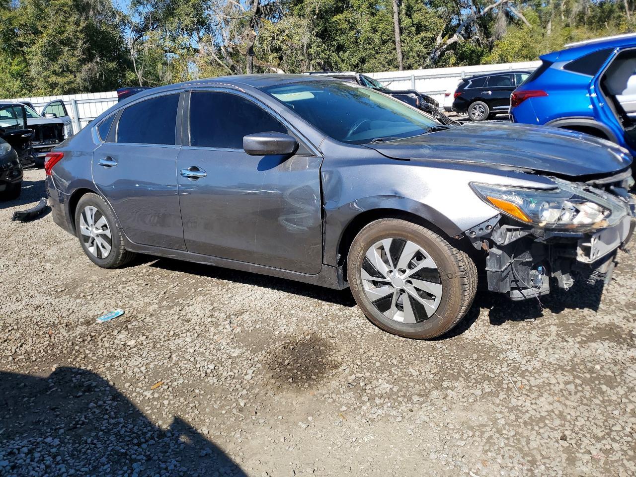 2017 NISSAN ALTIMA