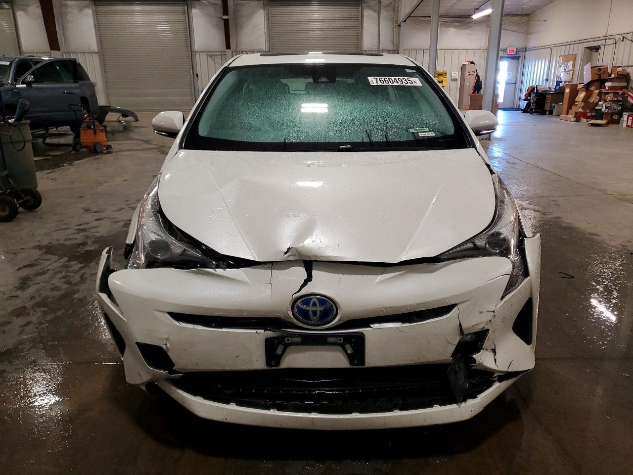 2018 TOYOTA PRIUS