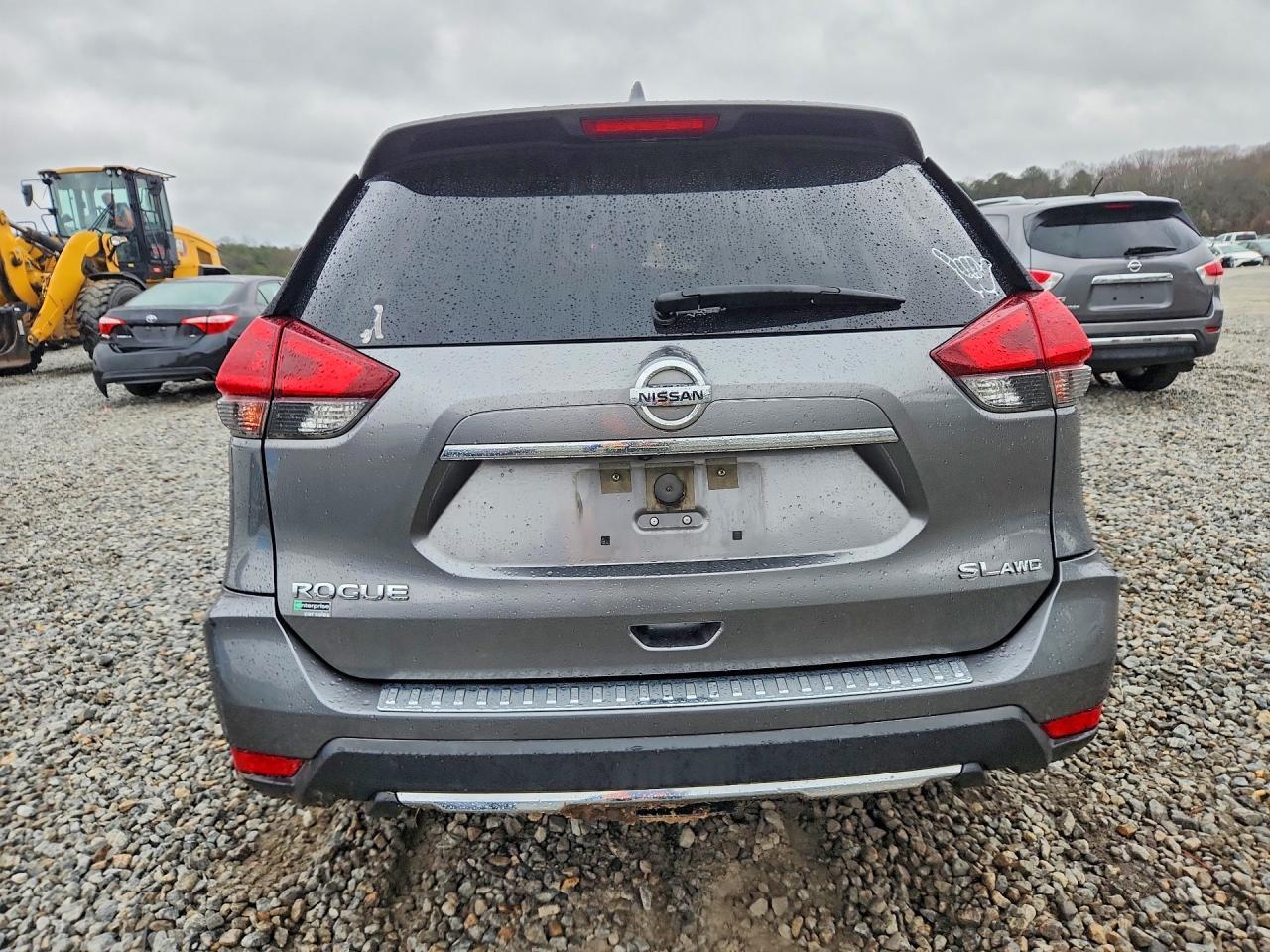 2018 NISSAN ROGUE