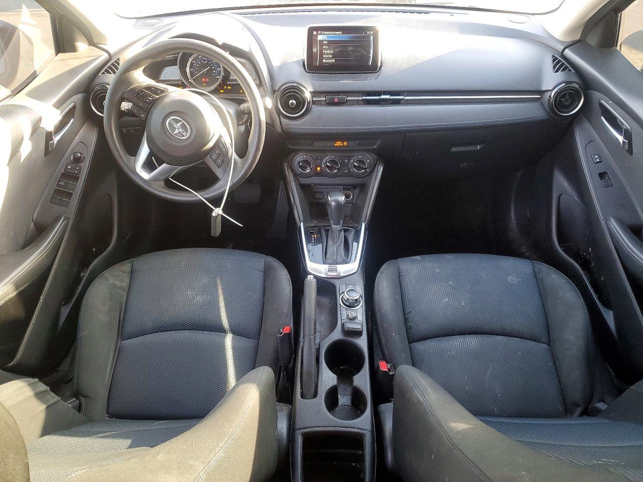 2016 TOYOTA SCION