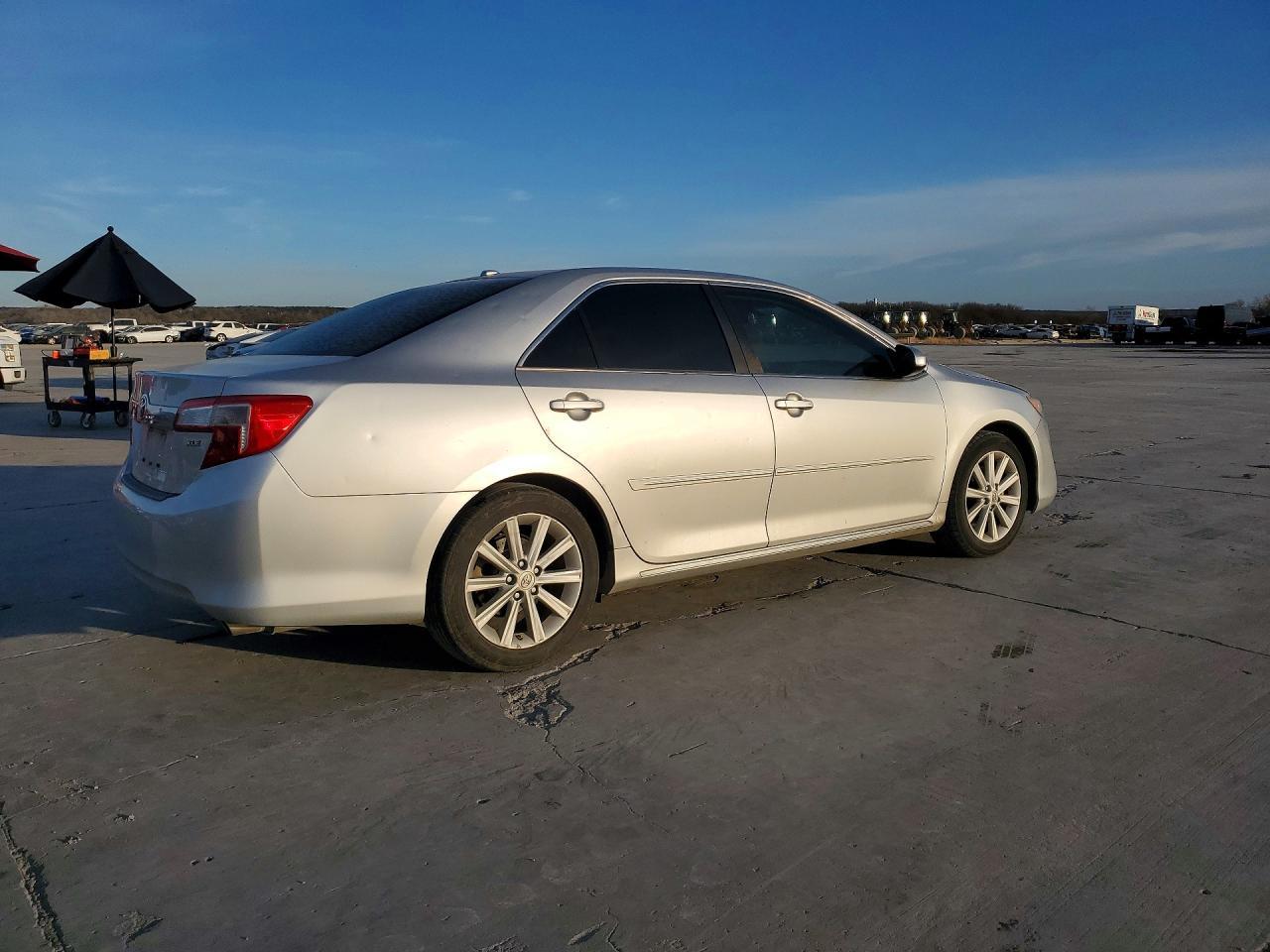 2012 TOYOTA CAMRY
