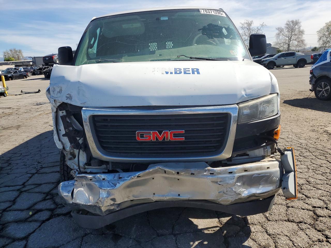 2017 GMC Savana