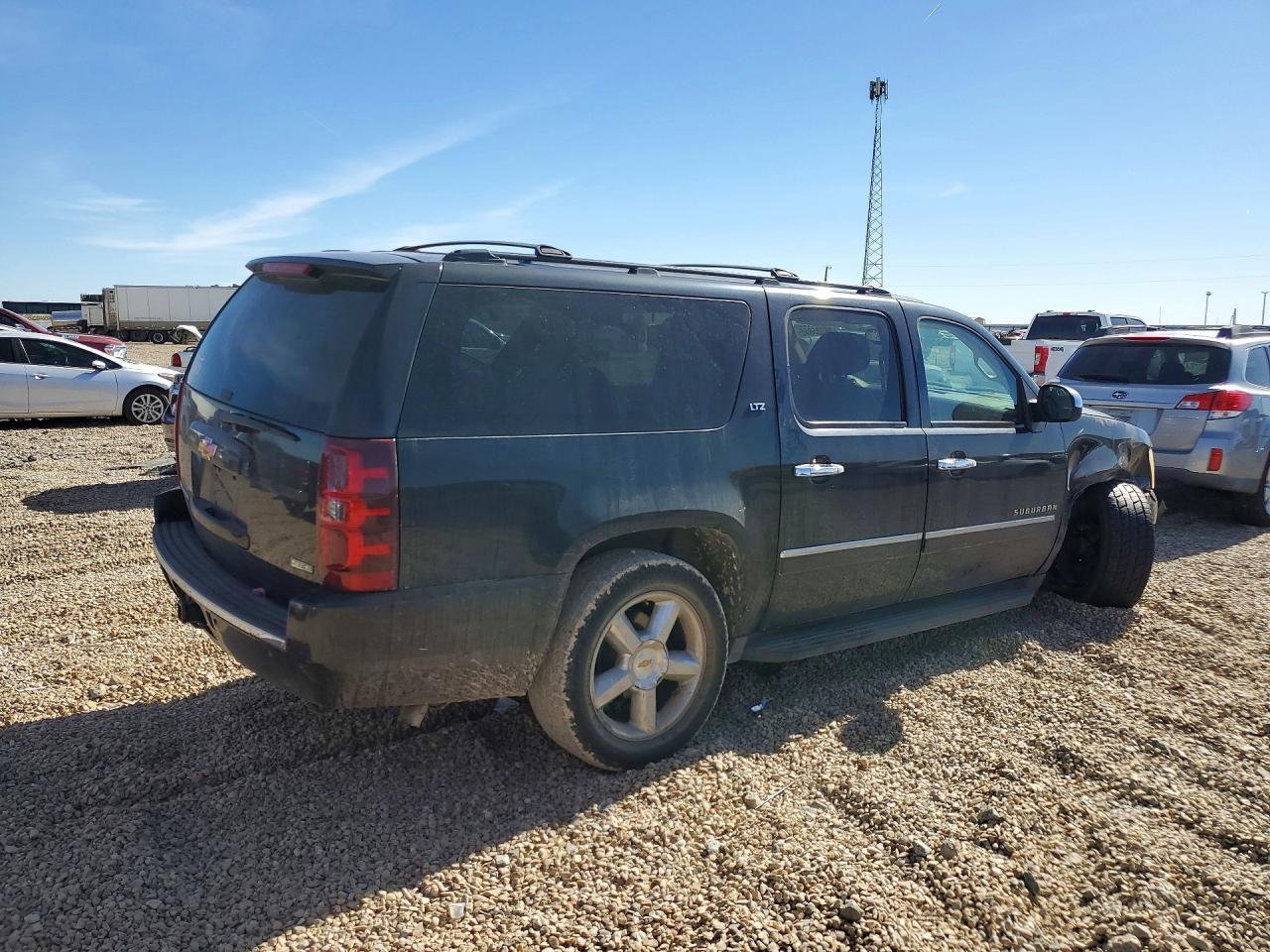 2011 CHEVROLET Suburban