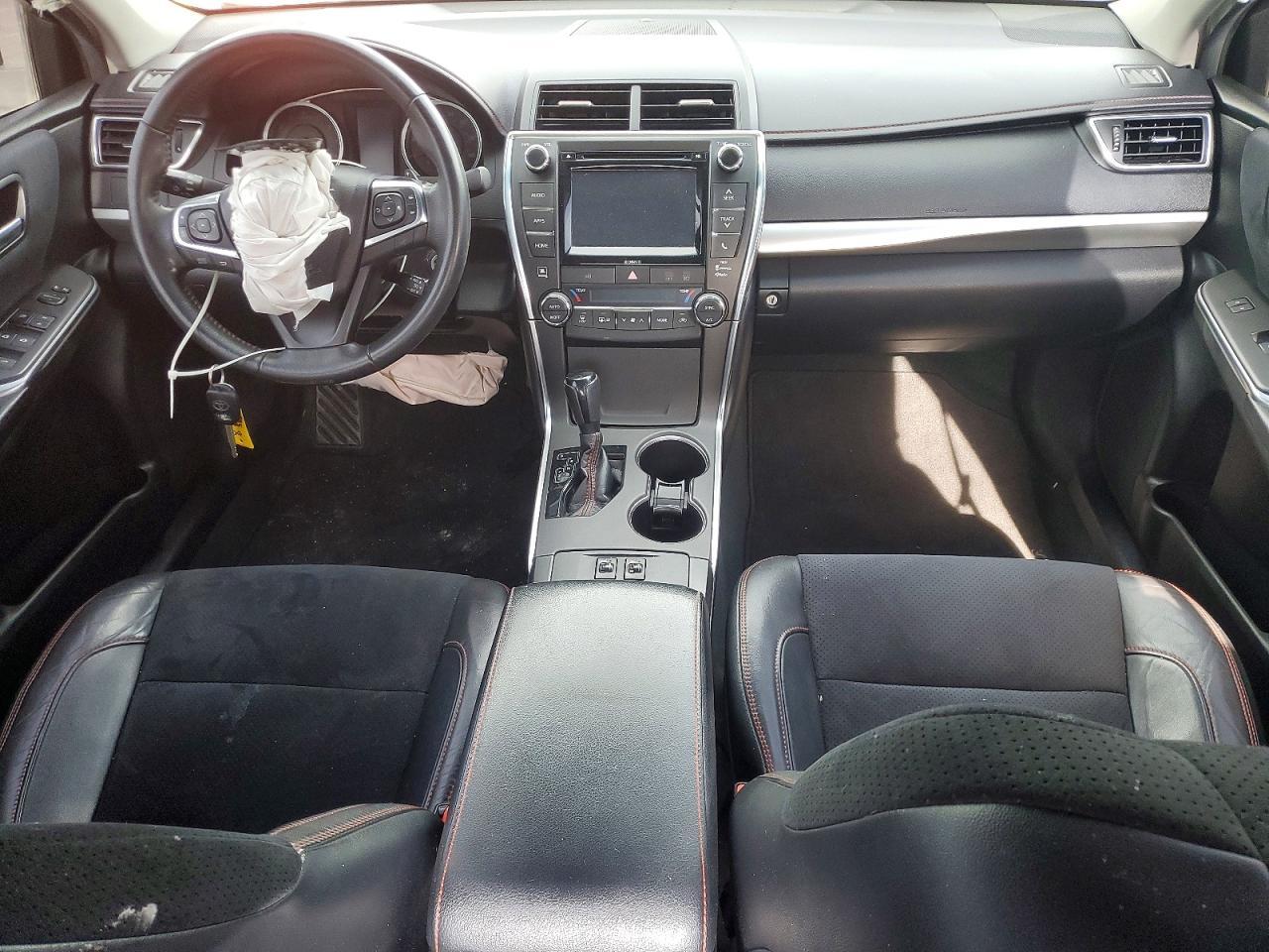 2017 TOYOTA CAMRY