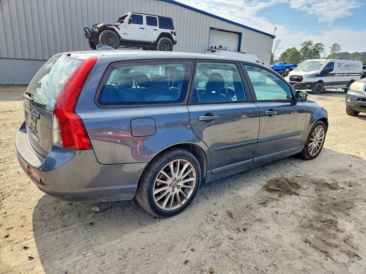 2009 VOLVO V50