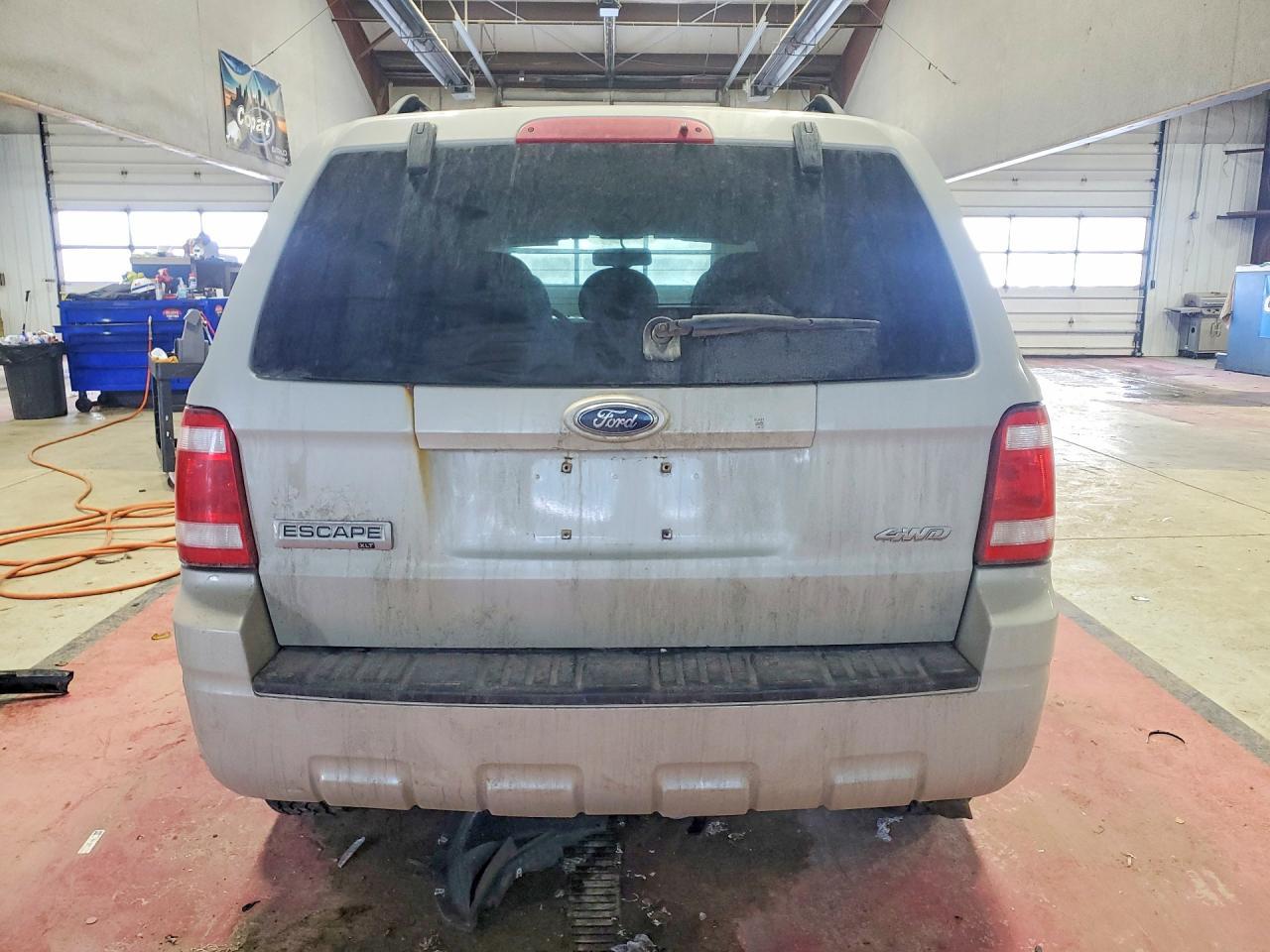 2009 FORD ESCAPE