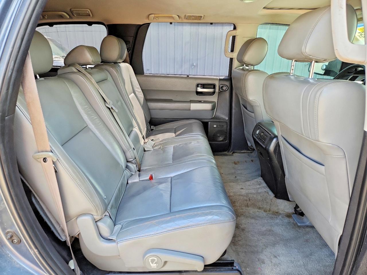 2008 TOYOTA Sequoia