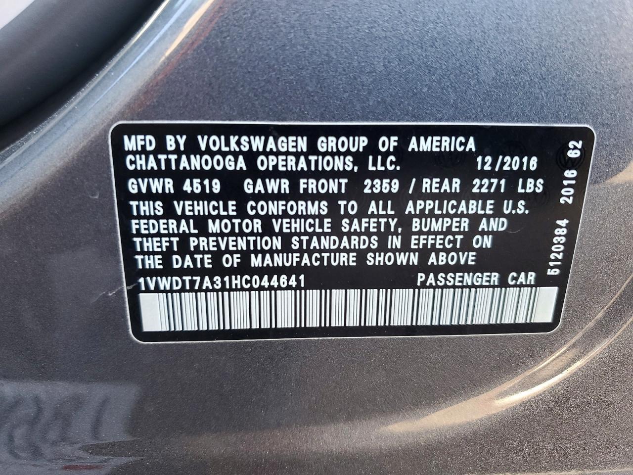 2017 VOLKSWAGEN Passat
