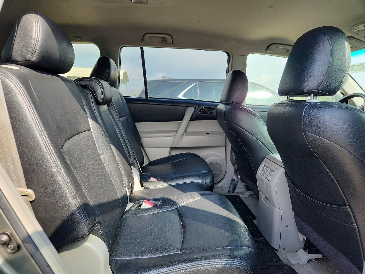 2009 TOYOTA HIGHLANDER