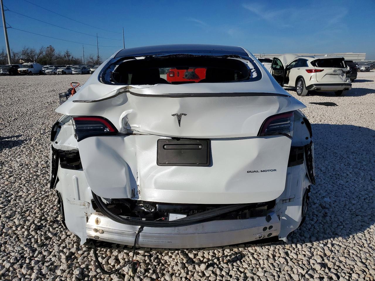 2023 TESLA MODEL Y