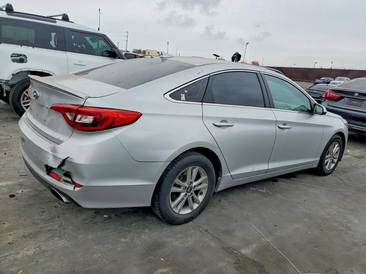 2016 HYUNDAI SONATA