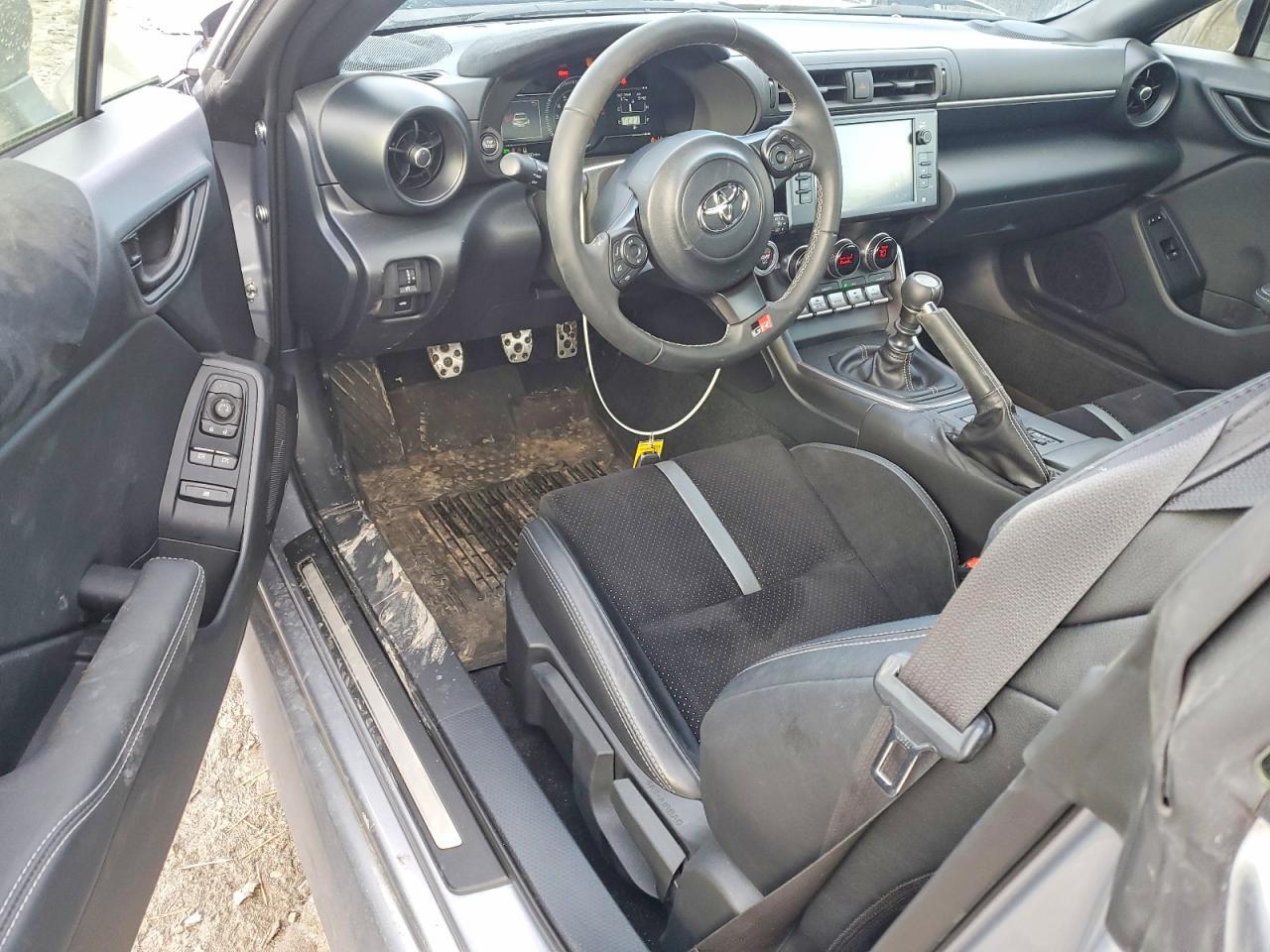 2024 TOYOTA GR 86