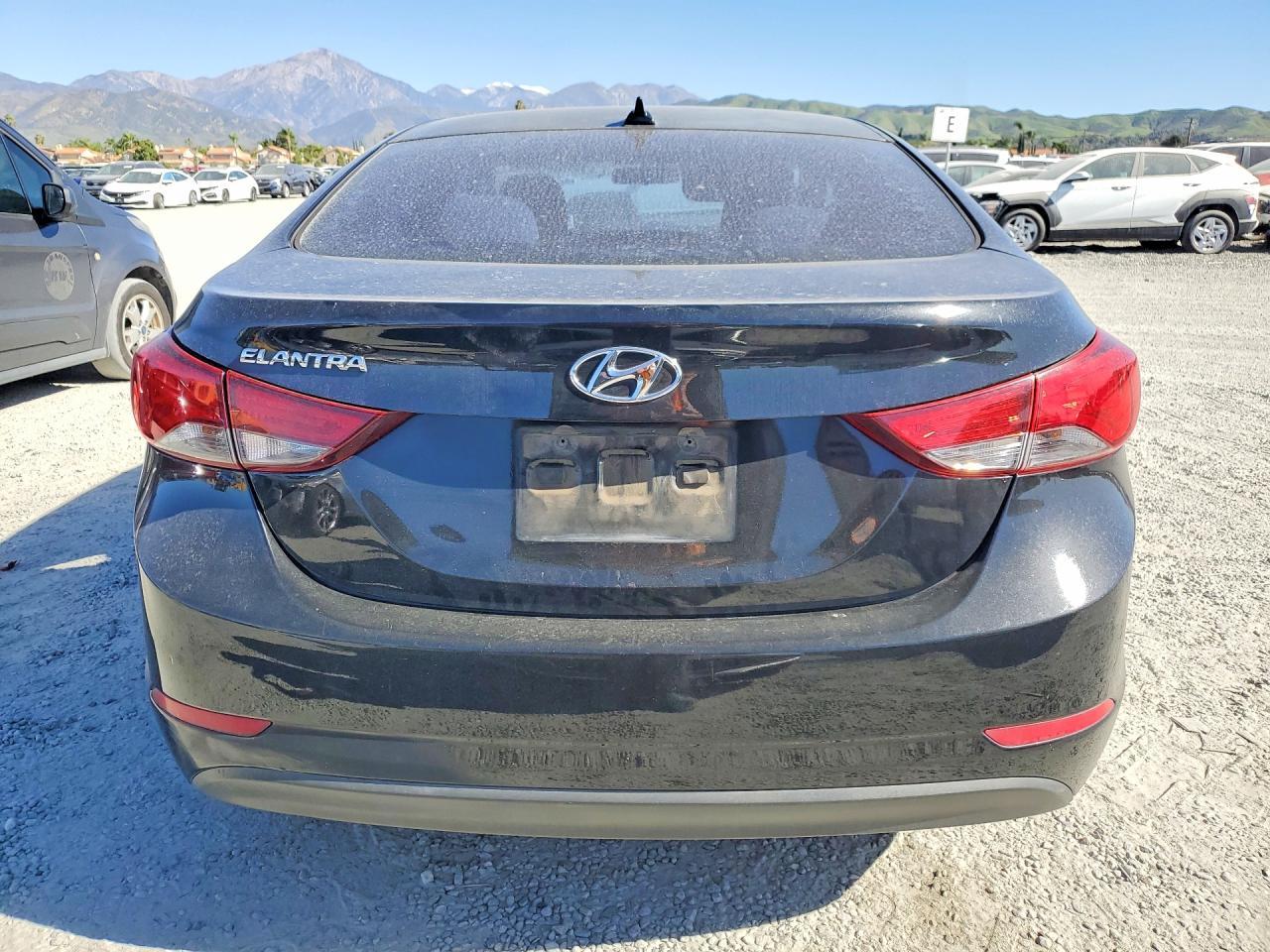 2016 HYUNDAI ELANTRA