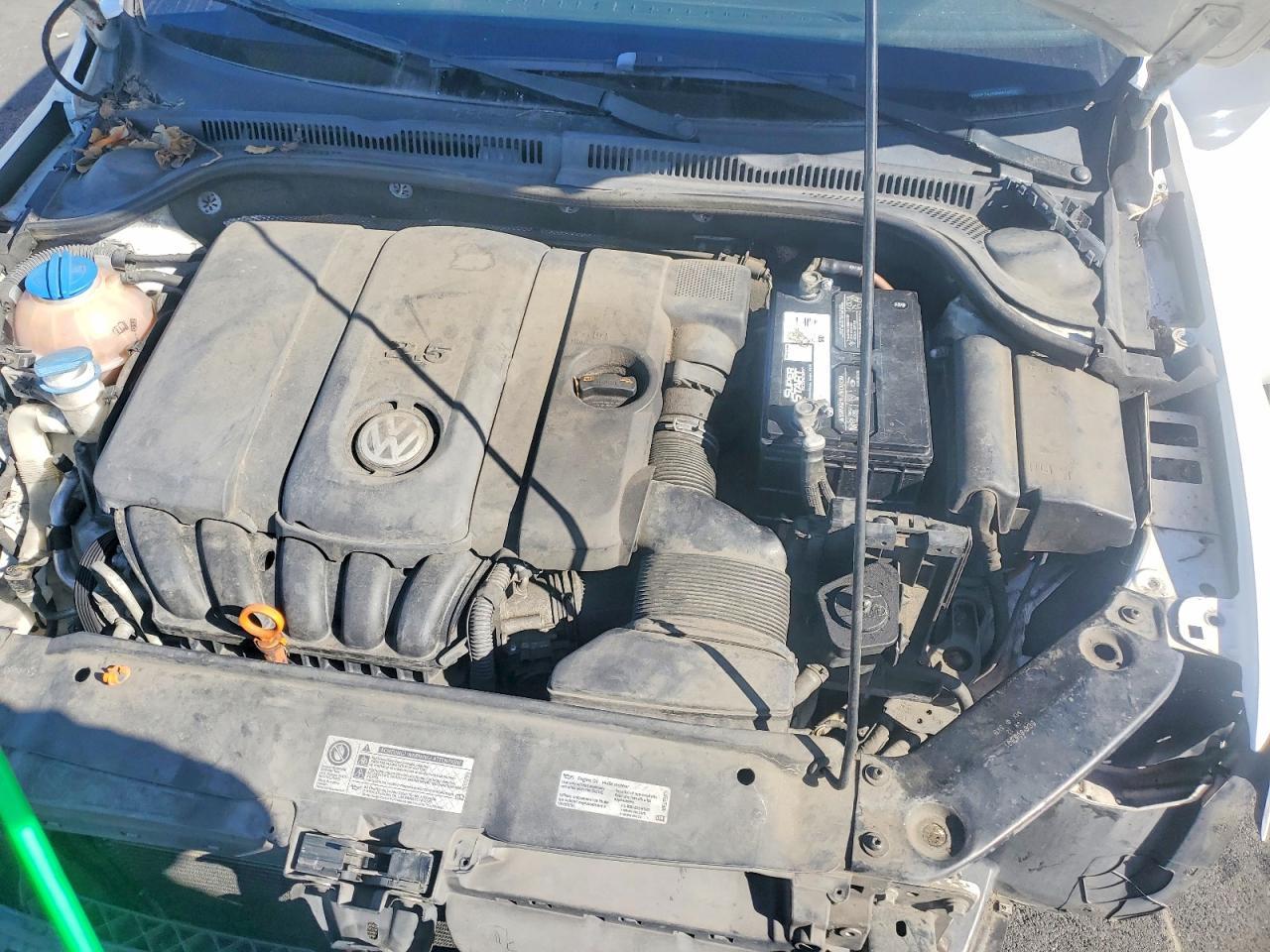 2013 VOLKSWAGEN JETTA
