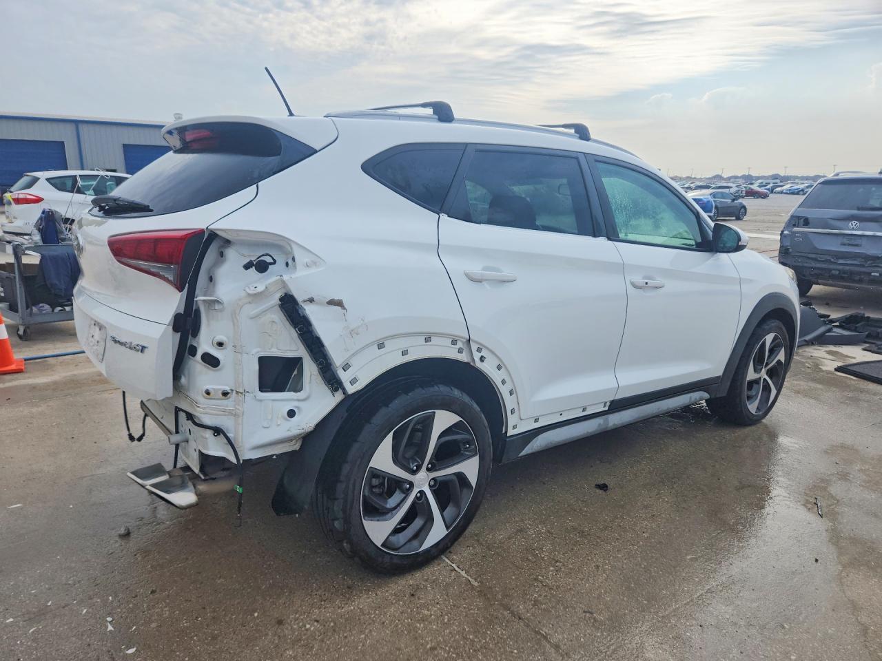 2017 HYUNDAI TUCSON