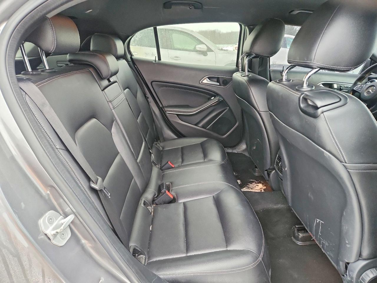 2016 MERCEDES-BENZ GLA-Class
