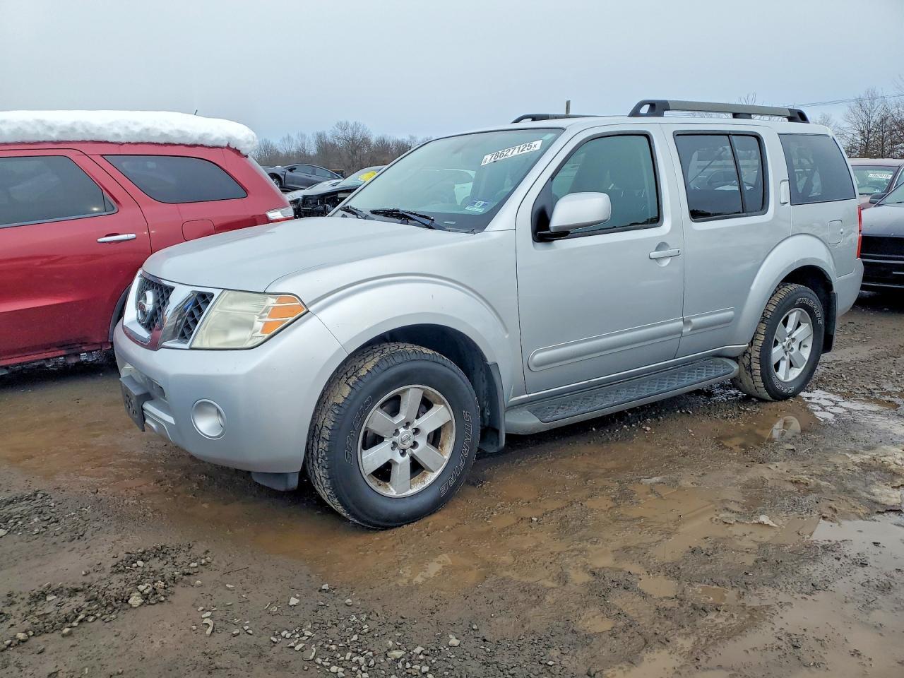 2011 NISSAN PATHFINDER