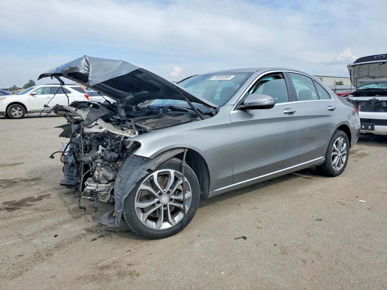2016 MERCEDES-BENZ C-CLASS
