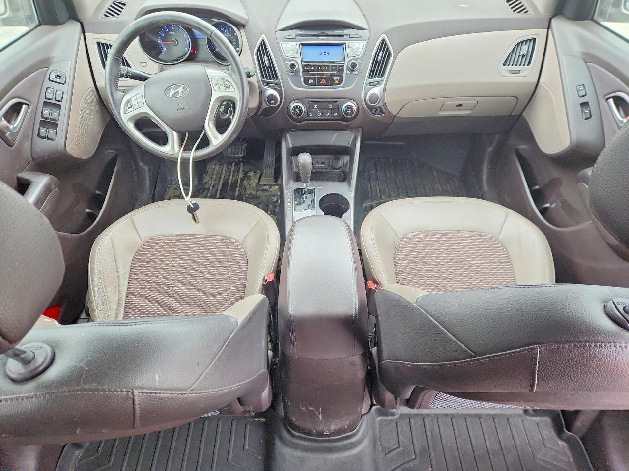 2012 HYUNDAI TUCSON