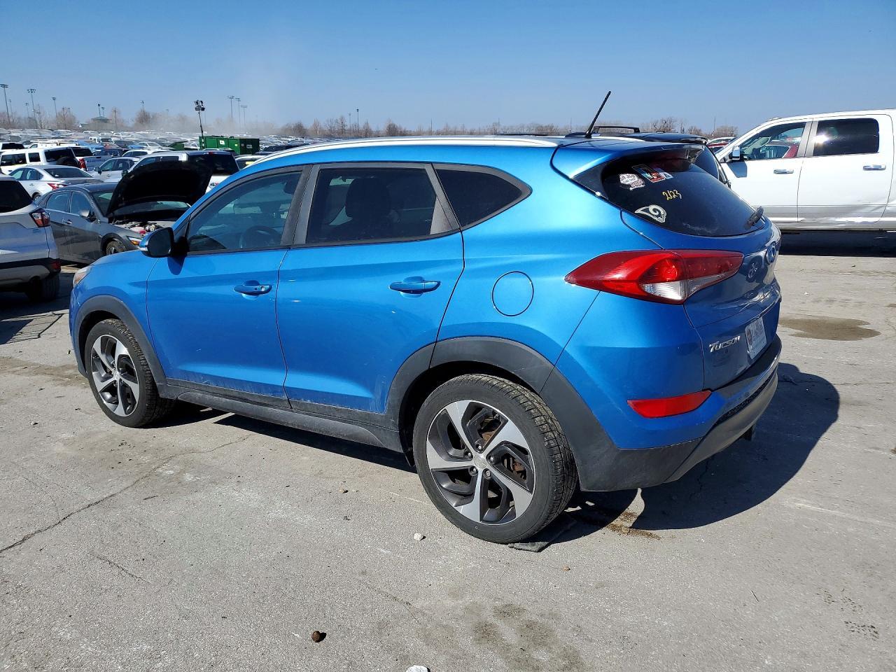 2016 HYUNDAI TUCSON