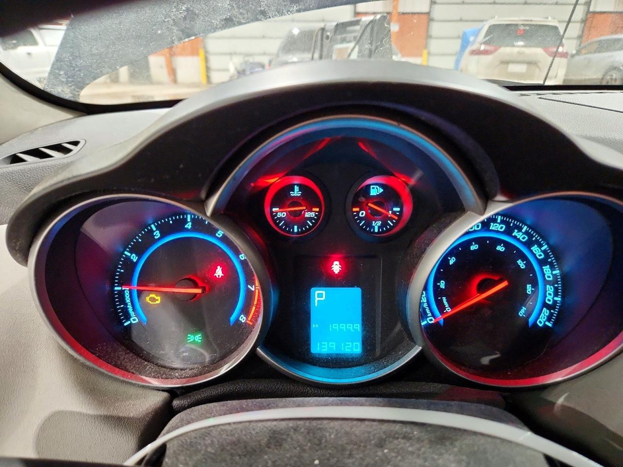 2011 CHEVROLET CRUZE
