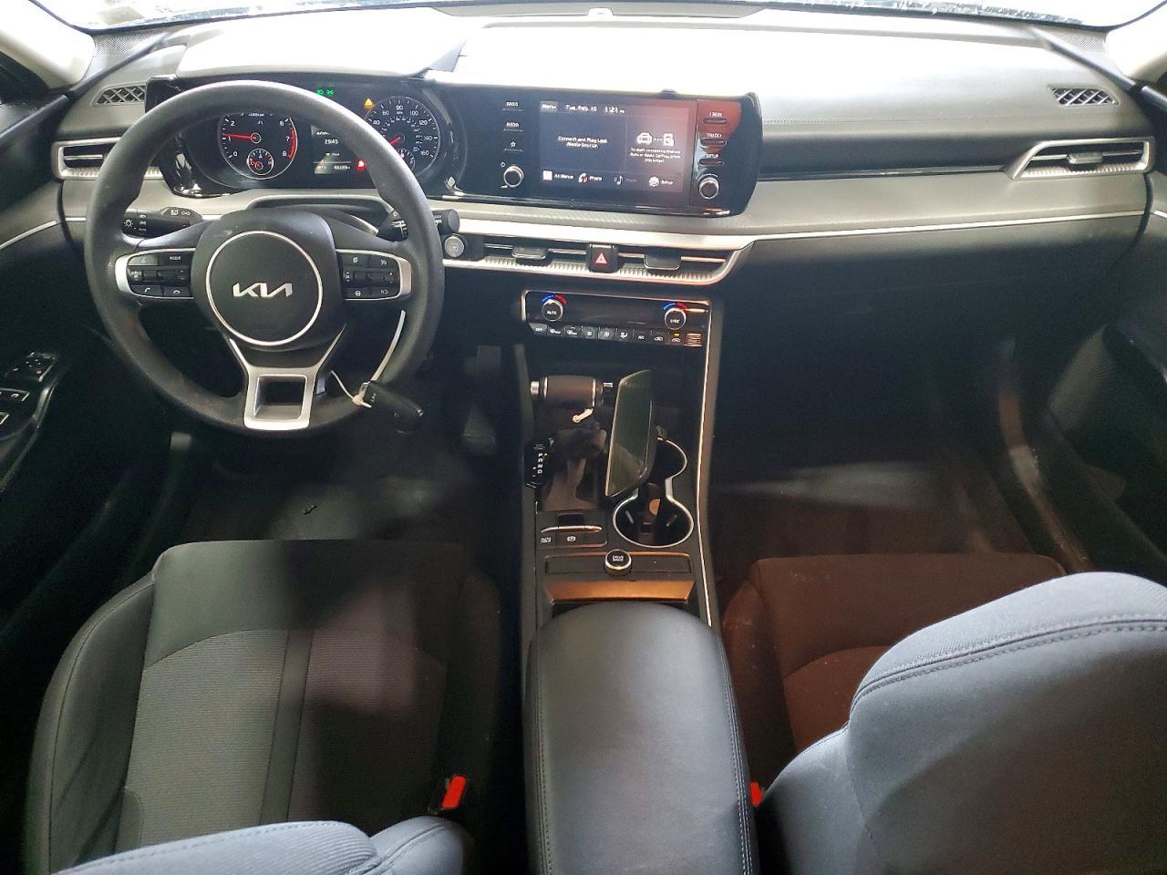 2022 KIA K5