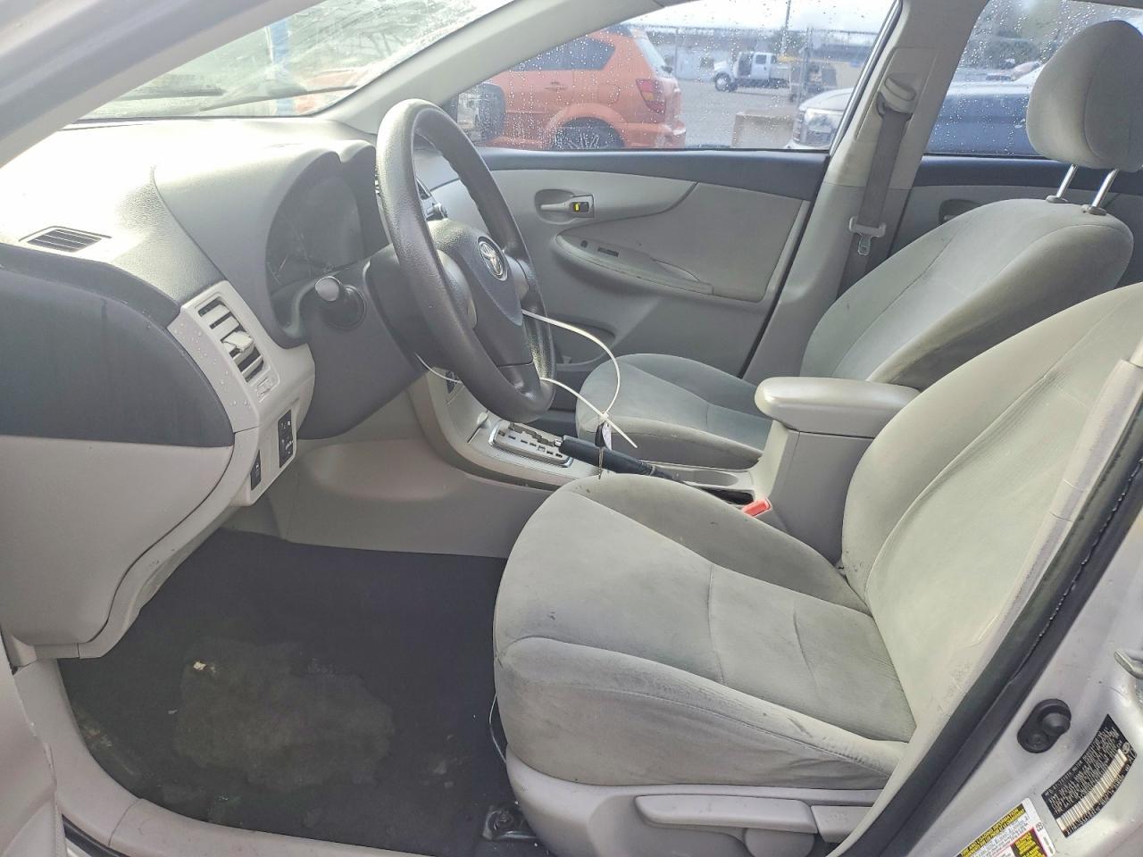 2011 TOYOTA COROLLA