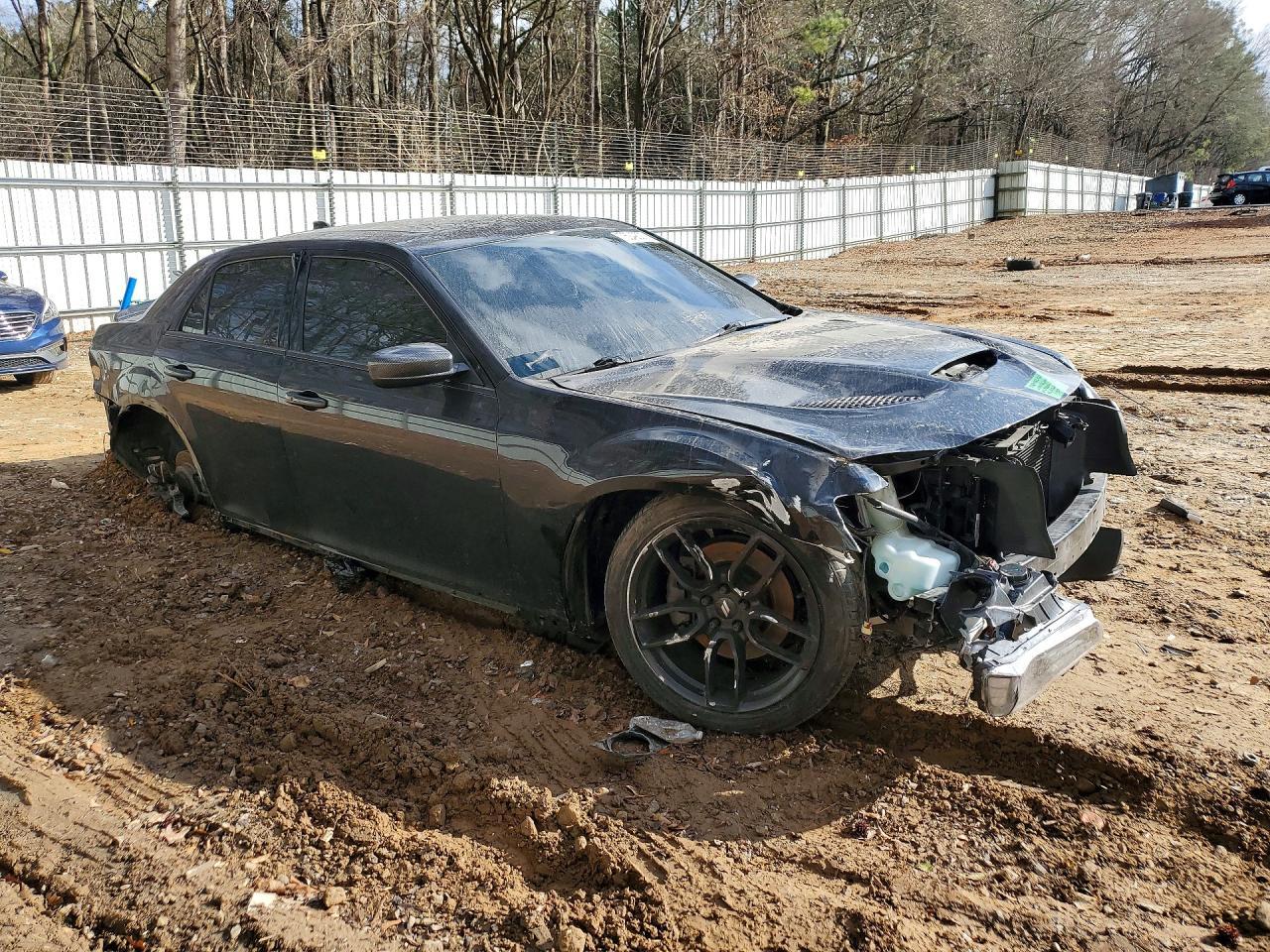 2019 CHRYSLER 300