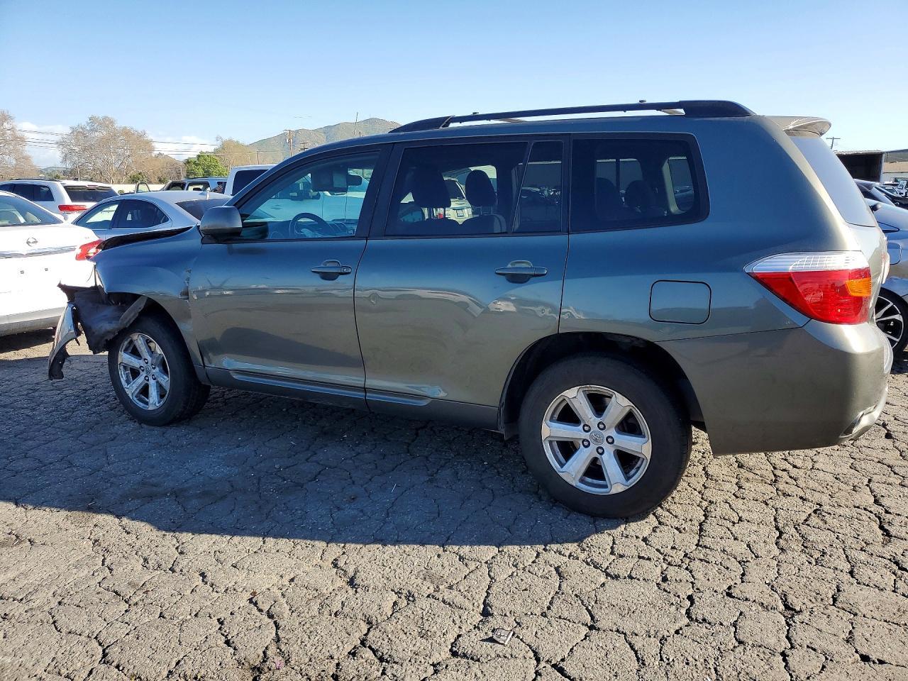2010 TOYOTA HIGHLANDER