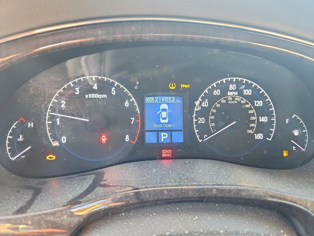 2011 HYUNDAI GENESIS