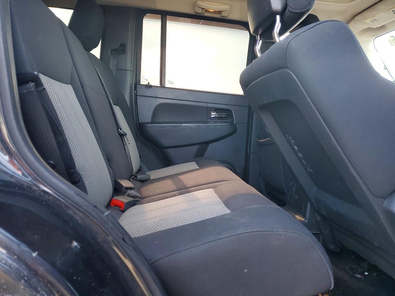 2010 JEEP Liberty