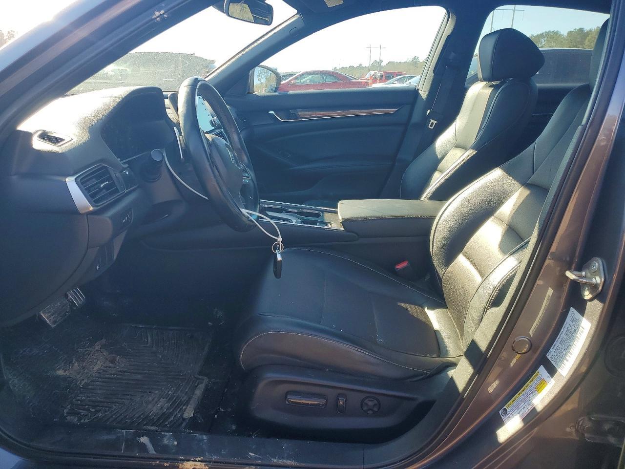 2019 HONDA ACCORD