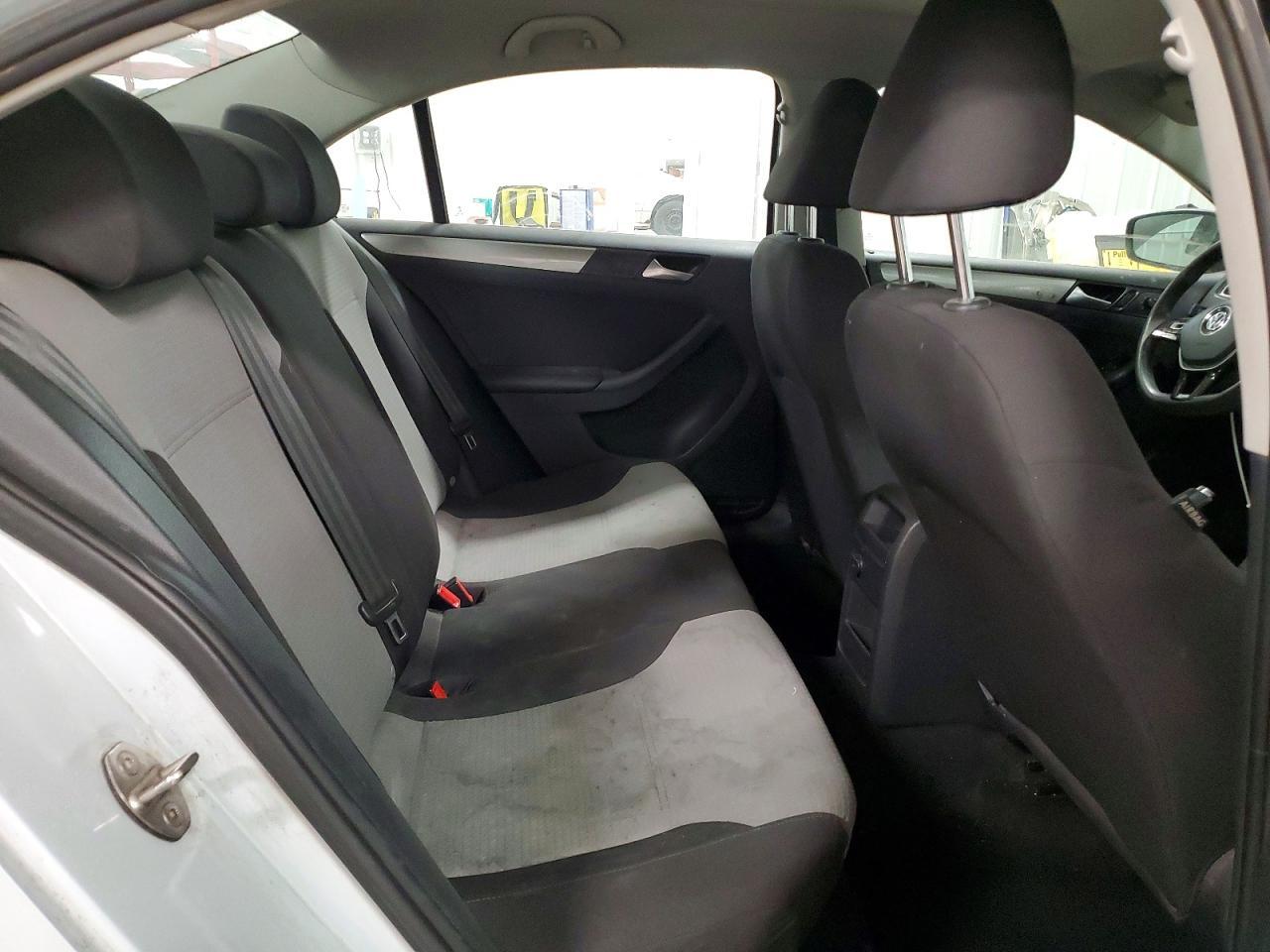 2017 VOLKSWAGEN JETTA