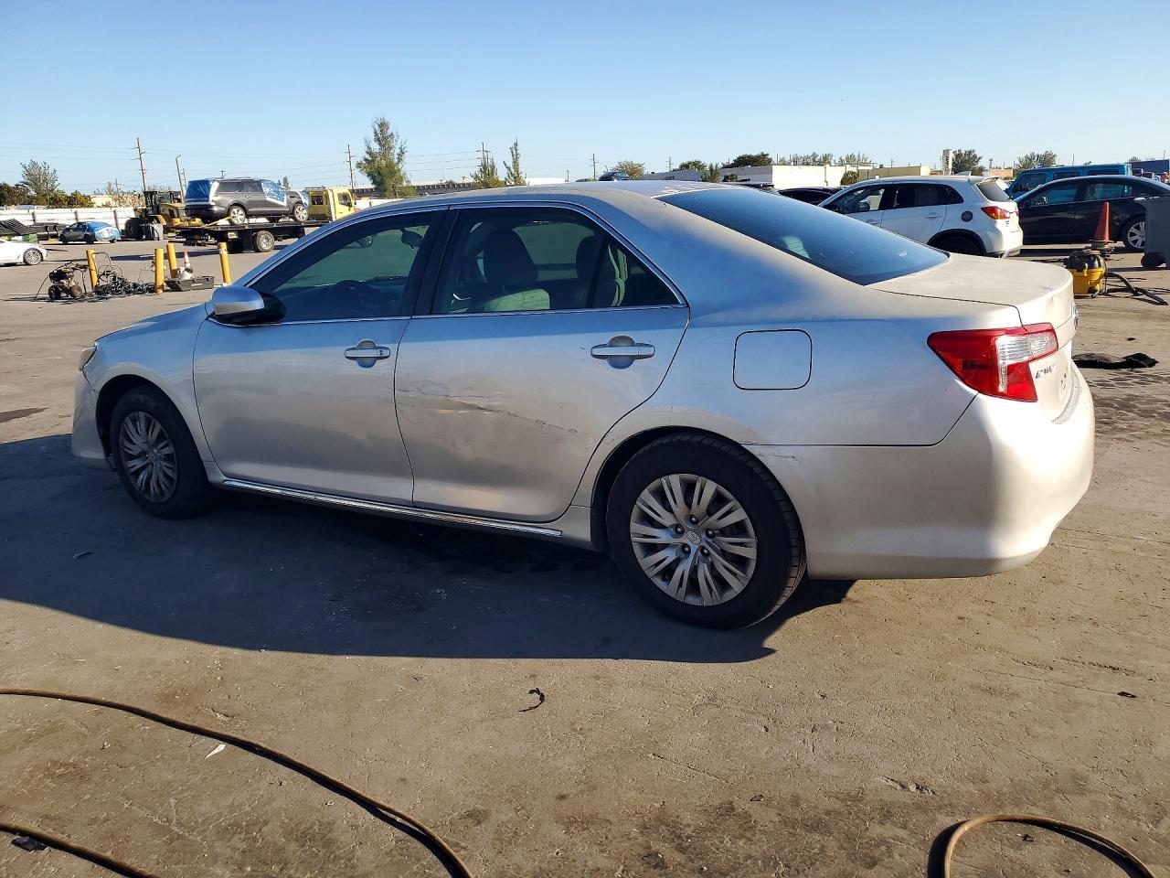 2012 TOYOTA CAMRY