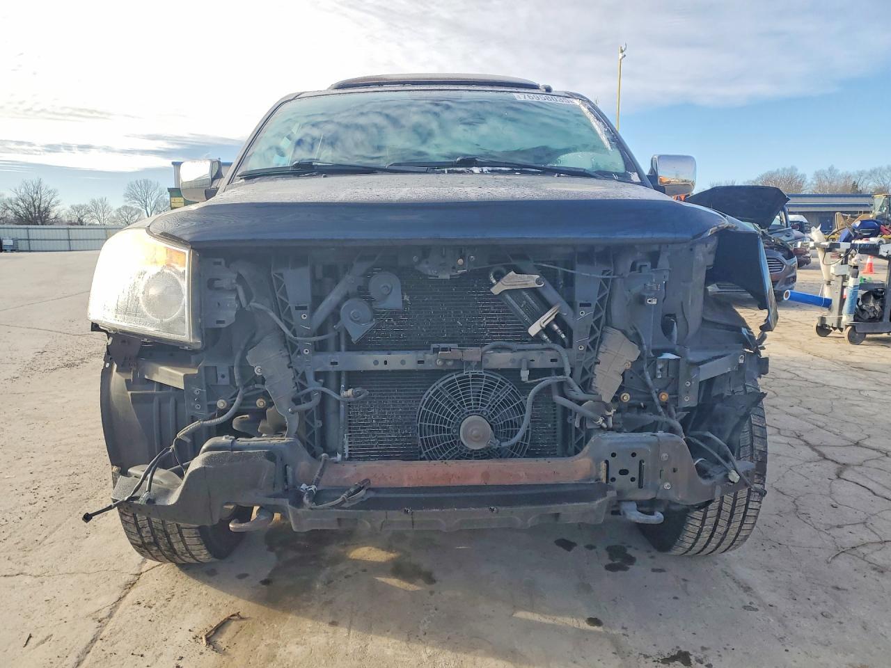 2013 NISSAN Armada