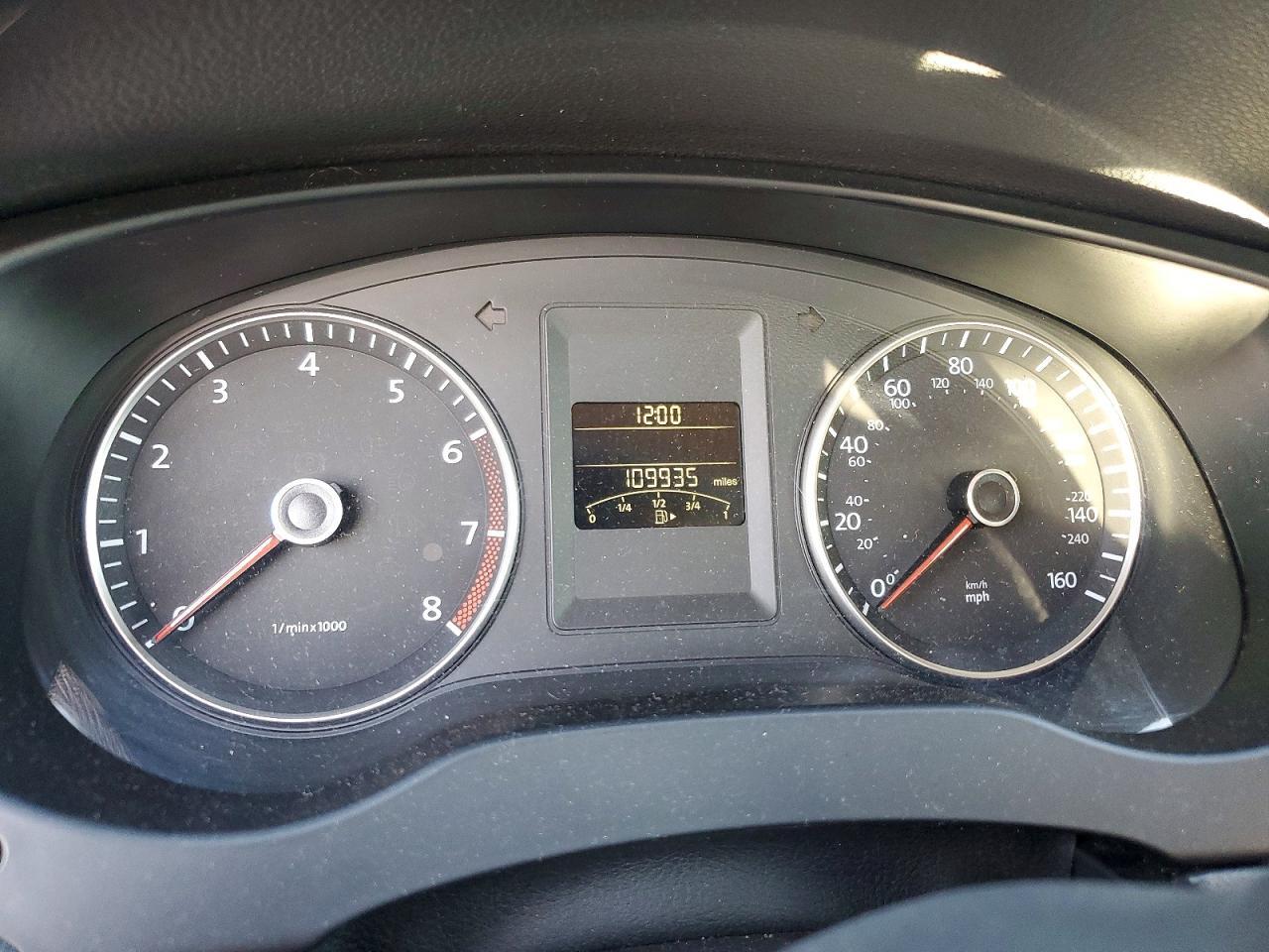 2012 VOLKSWAGEN JETTA