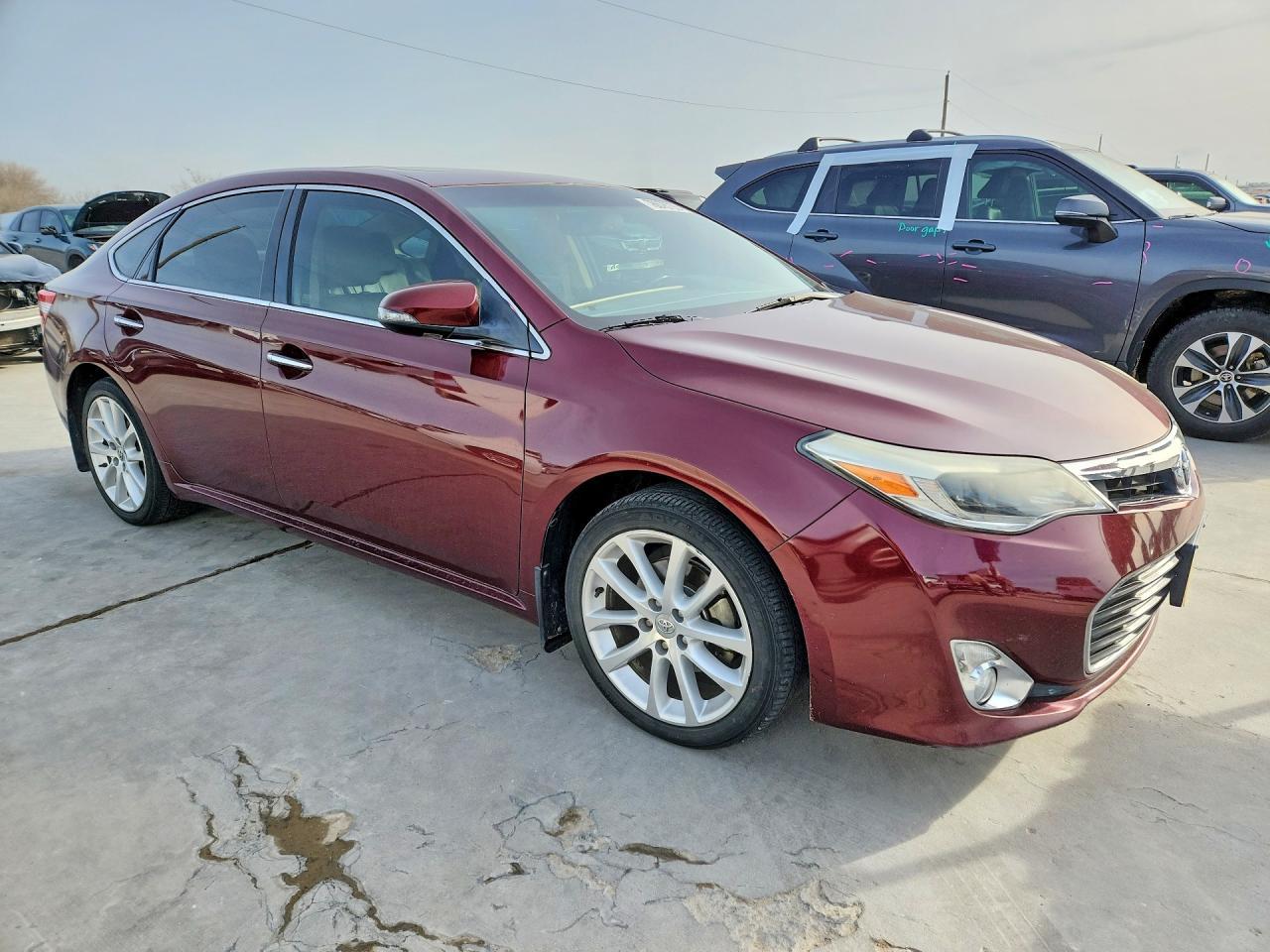 2013 TOYOTA Avalon