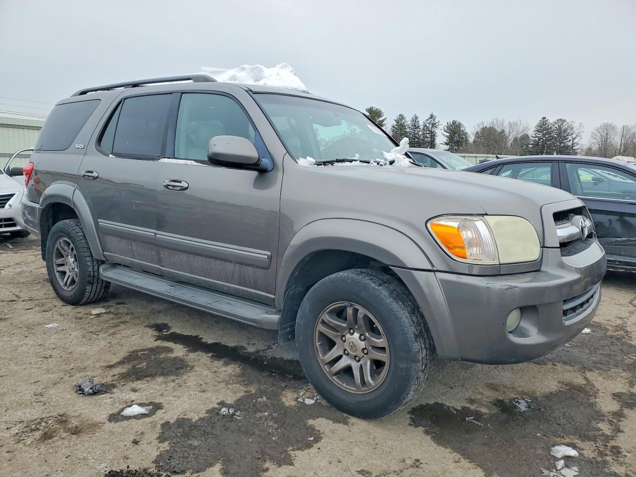 2005 TOYOTA Sequoia