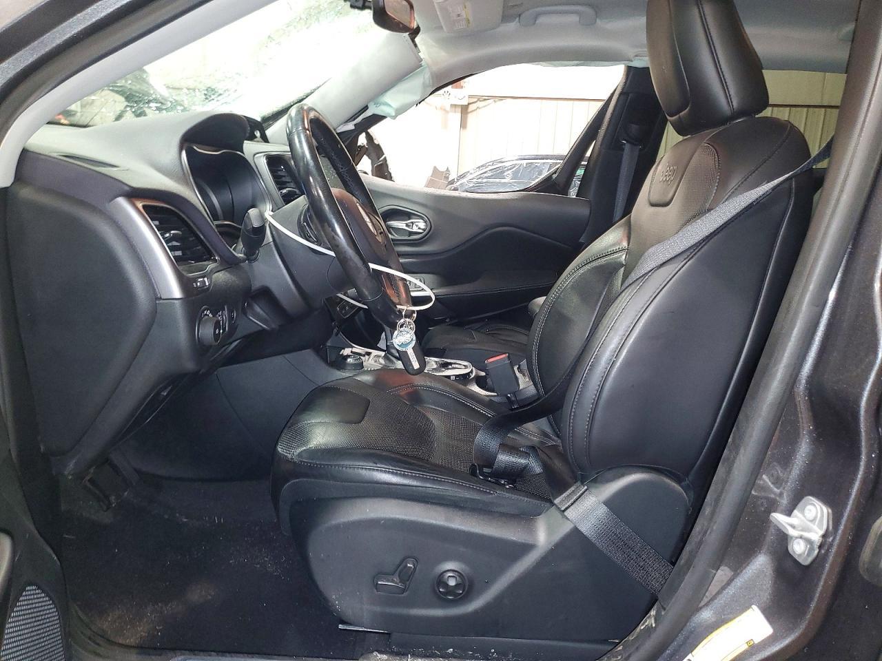 2019 JEEP CHEROKEE