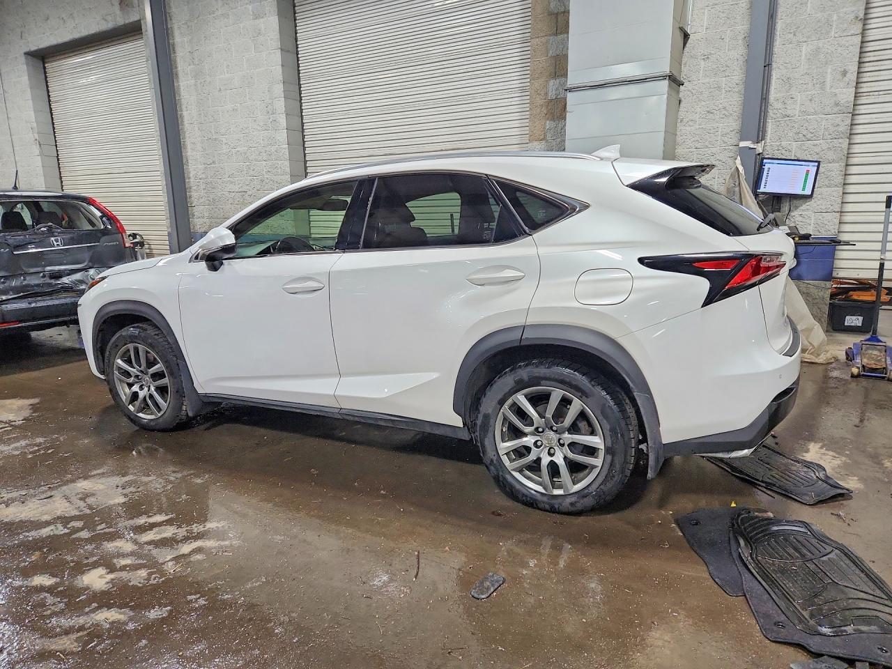 2016 LEXUS NX 200T
