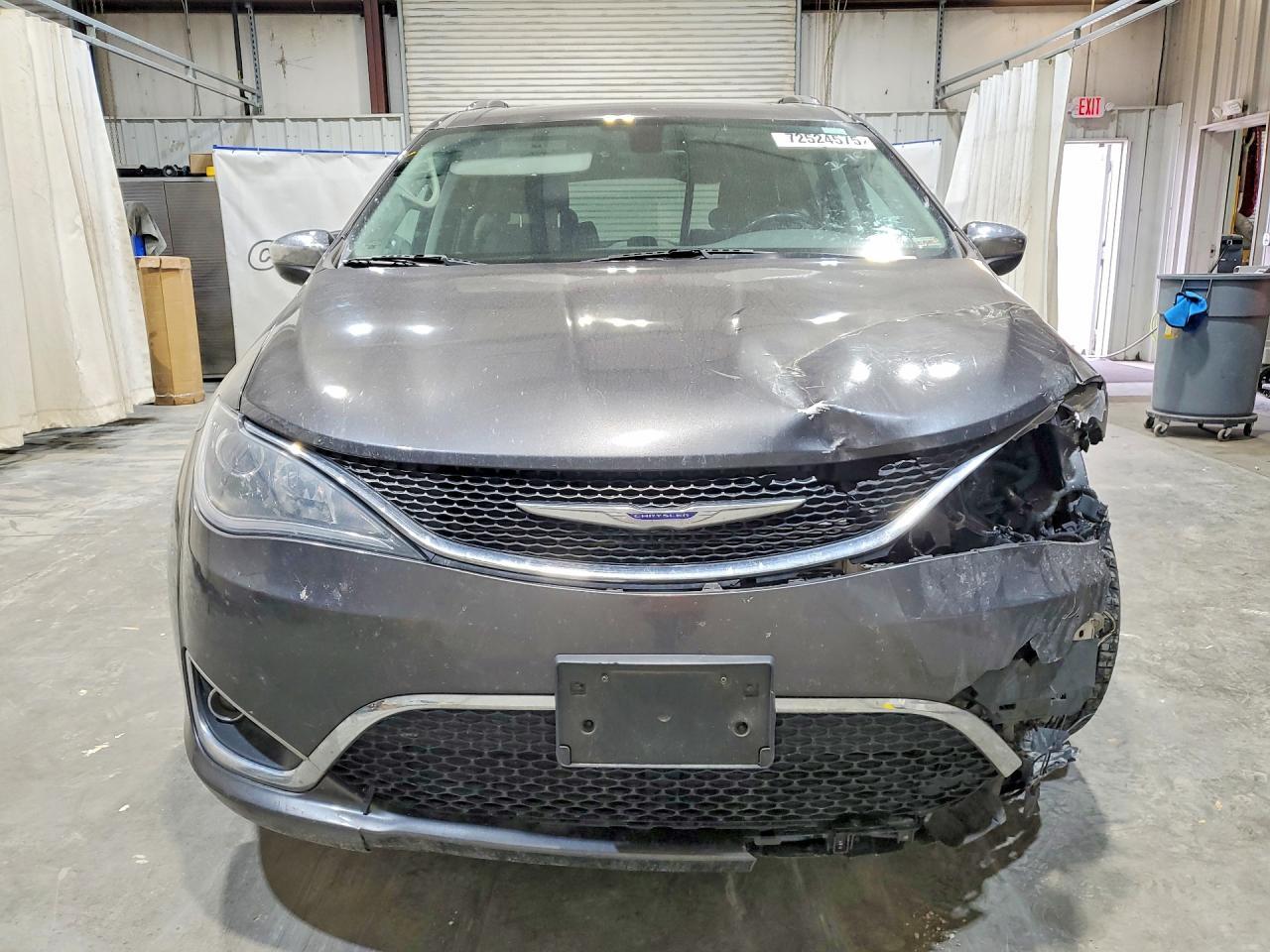 2019 CHRYSLER Pacifica