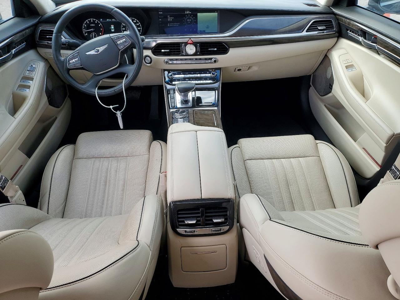 2017 GENESIS G90