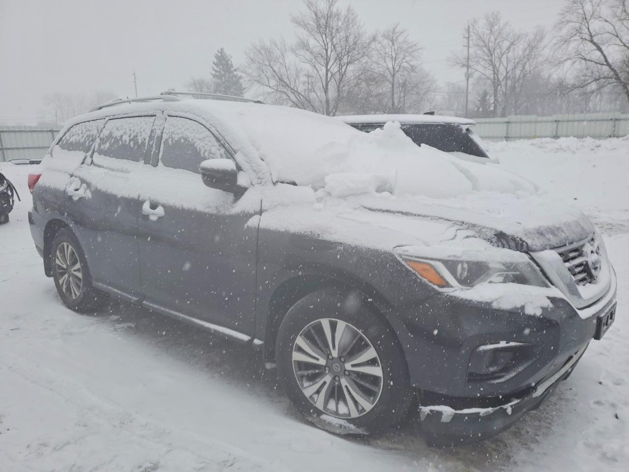 2017 NISSAN PATHFINDER