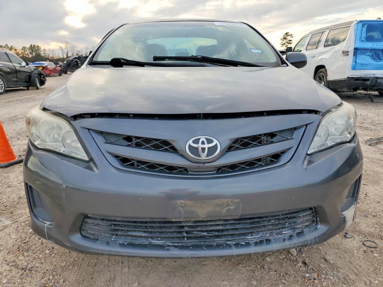 2013 TOYOTA COROLLA