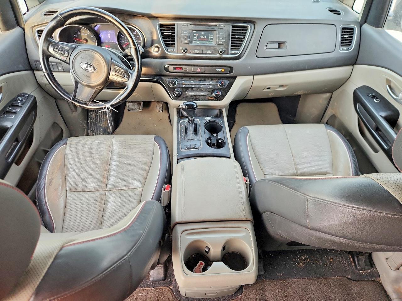 2016 KIA SEDONA