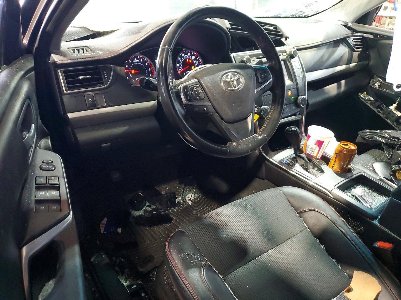 2016 TOYOTA CAMRY